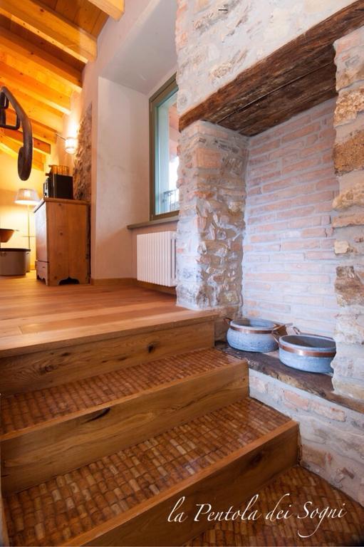 B&B La Pentola Dei Sogni Scanzorosciate Bagian luar foto